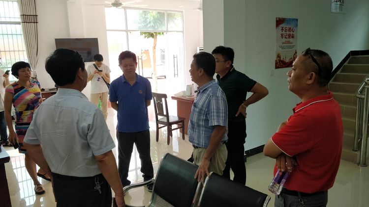 1590374571987615.jpg 350vip浦京集团官网开展推普助力脱贫攻坚活动006.jpg